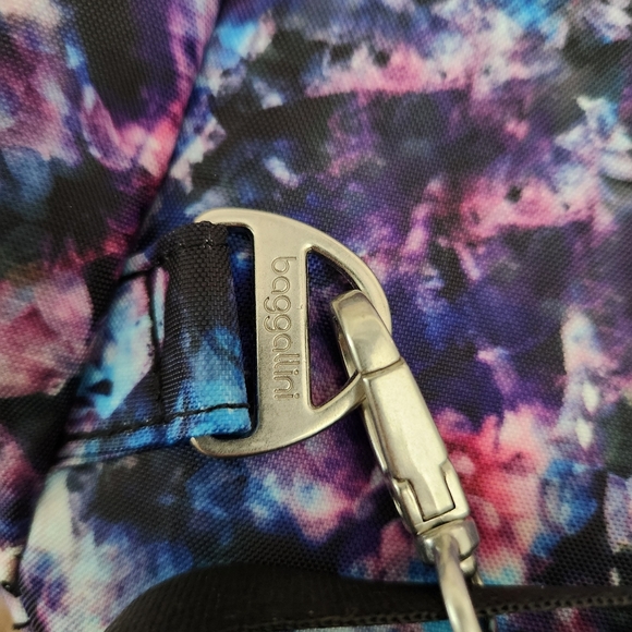 Baggallini Blue Floral Backpack - Picture 4 of 6